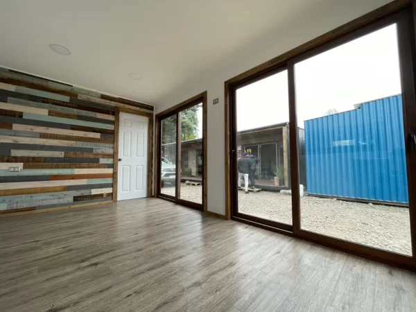 CASA MODERNA DE 6x3 METROS - Image 3