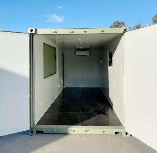 TIENDA CONTENEDOR DE 20X8 PIES - VERDE MILITAR EN VENTA