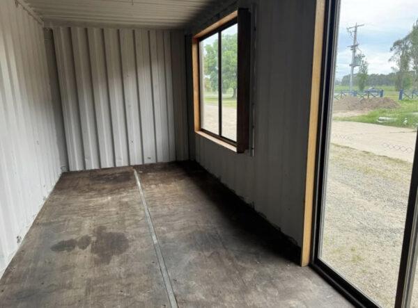 OFICINA CONTENEDOR USADO DE 20 PIES CON TECHO EN VENTA MAYAGUEZ, PUERTO RICO