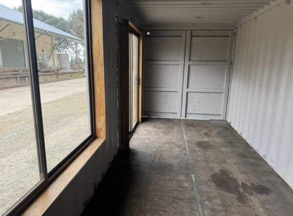 OFICINA CONTENEDOR USADO DE 20 PIES CON TECHO EN VENTA CIDRA, PR