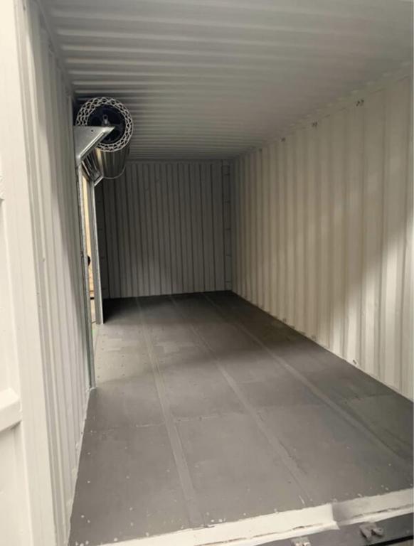 VENTA DE 20X8 PIES CONTENEDOR USADO CON ROLLING DOOR