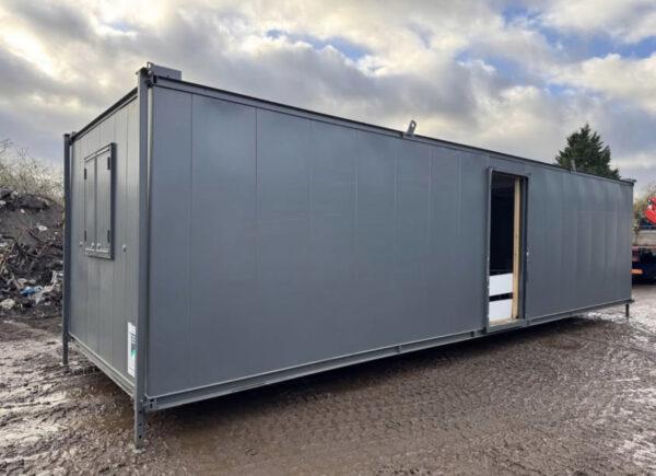 VENTA DE OFICINA PORTÁTIL ANTI VANDÁLICA DE 32FT X 10FT