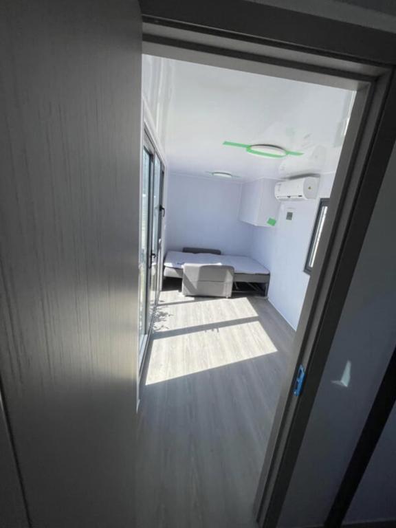 CASA MODERNA DE 20 PIES EN VENTA EL SALVADOR