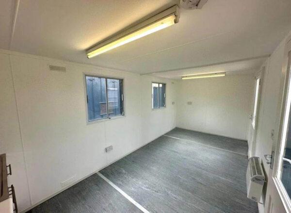 OFICINA CONTENEDOR USADO 24 x 9 PIES EN VENTA PR