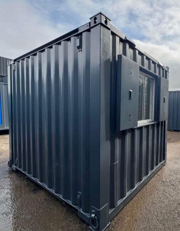 OFICINA CONTAINER NEGRO Y BLANCO EN VENTA PUERTO RICO